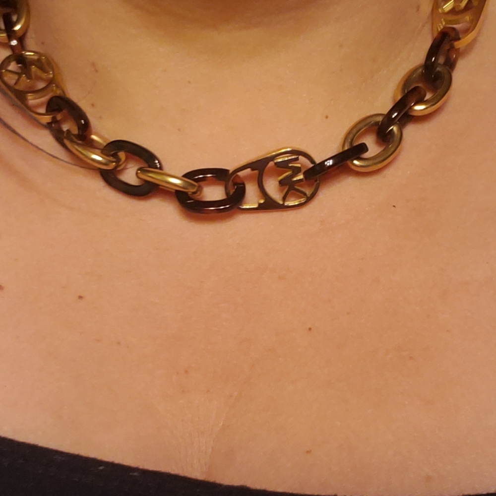 Michael Kors Neck and wrist peice - Picture 3 of 3